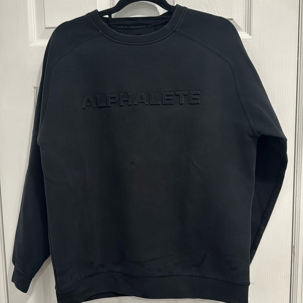 Alphalete long sleeve/sweatshirt